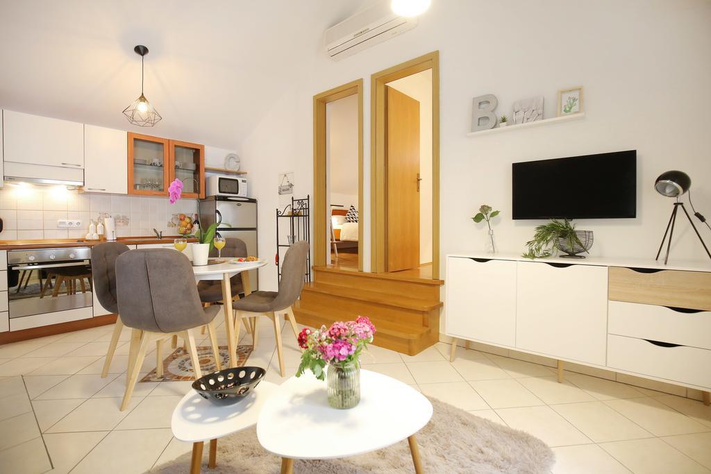 Stomorica Apartments Zadar Eksteriør bilde
