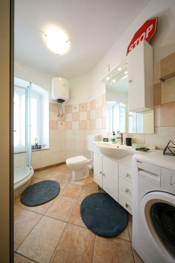 Stomorica Apartments Zadar Eksteriør bilde